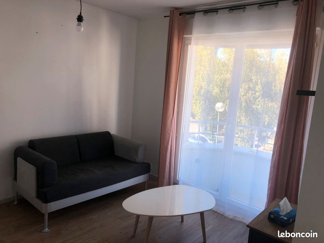 Appartement à louer, 38m², Châteaubourg