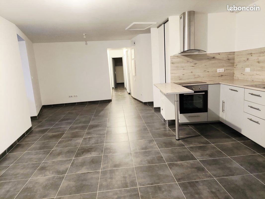 Appartement à louer, 87m², Villevocance