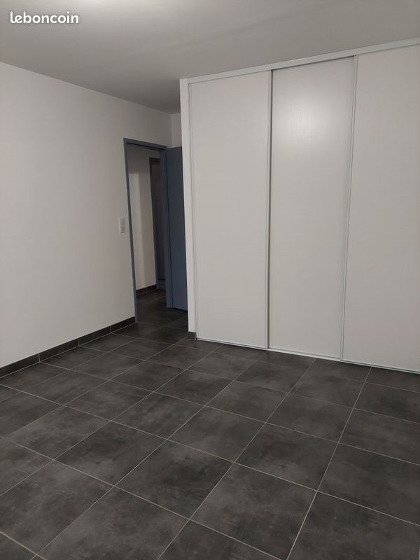 Appartement à louer, 87m², Villevocance