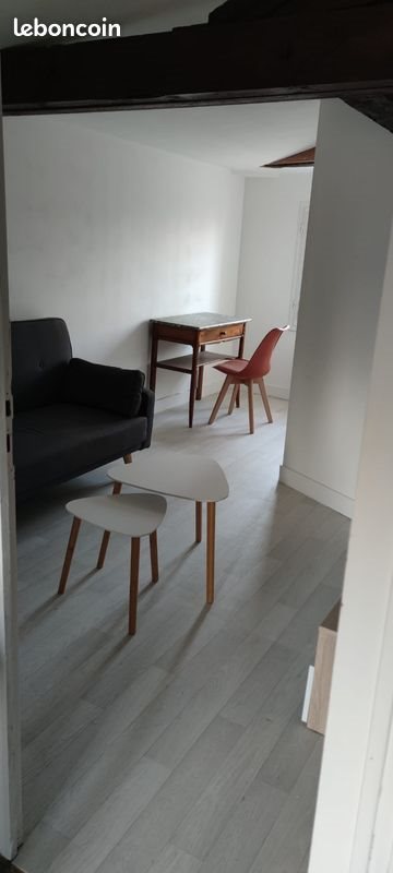 Appartement à louer, 40m², Saintes
