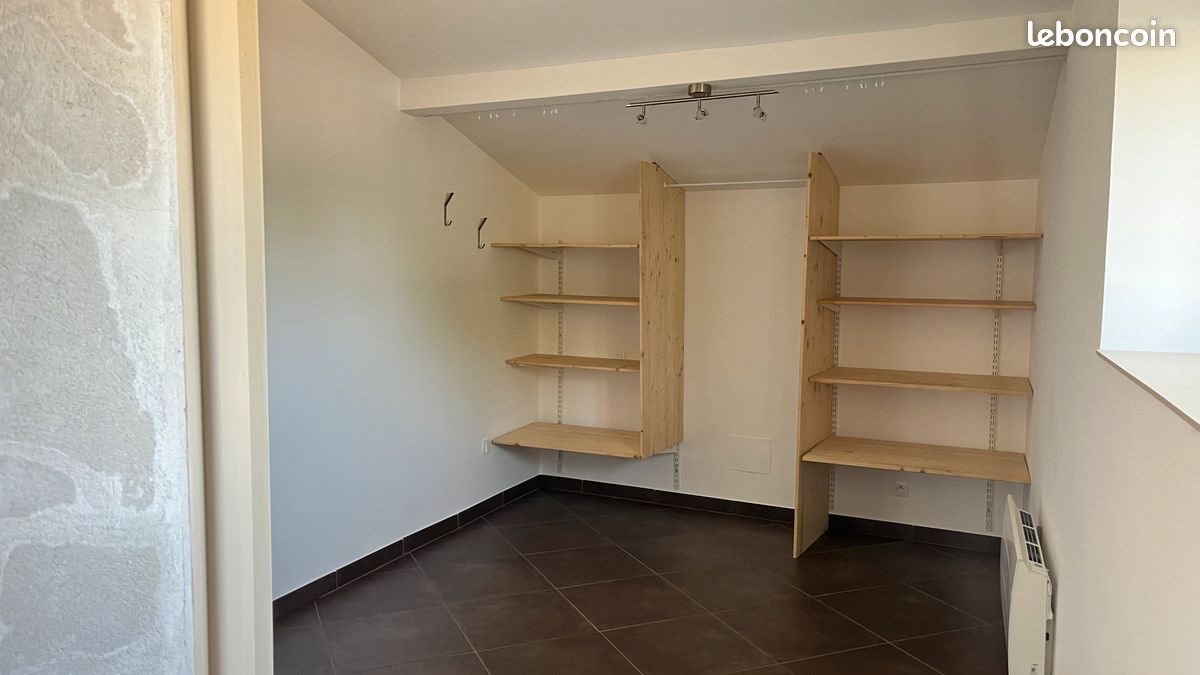 Maison à louer, 57m², Gémozac