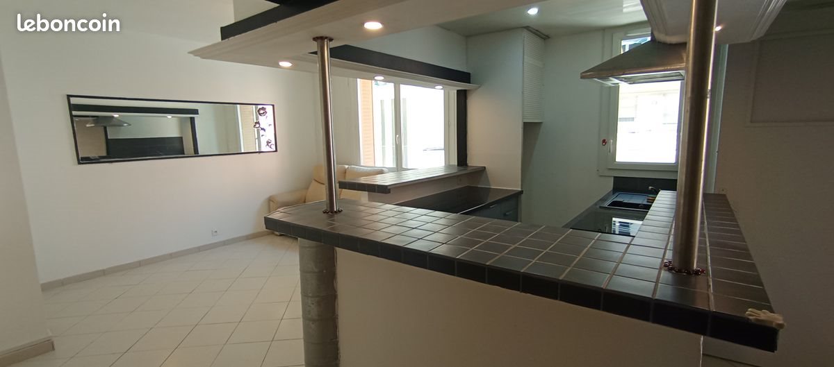 Appartement à louer, 47m², Toulon