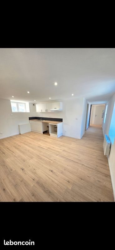 Appartement à louer, 65m², Cours-la-Ville