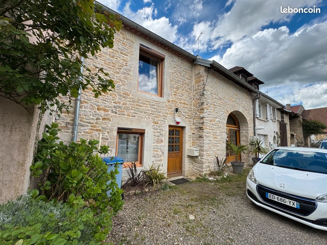 Maison à louer, 150m², Arlay