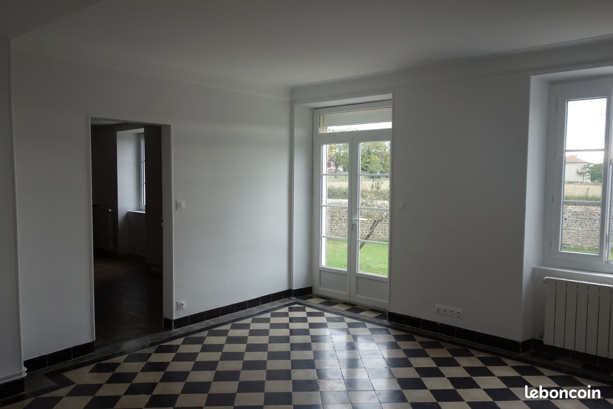 Maison à louer, 190m², Momas