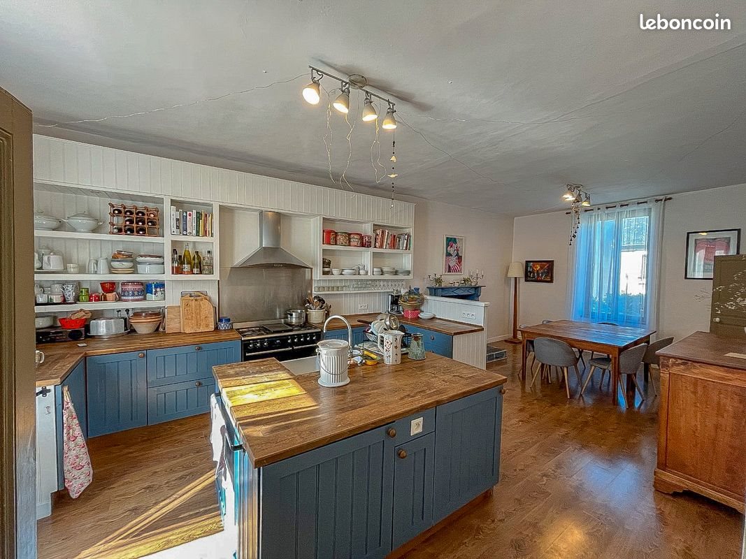 Maison à vendre, 160m², La Croisille-sur-Briance