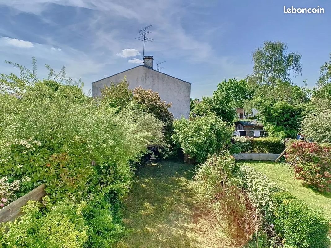 Maison à vendre, 94m², Montigny-le-Bretonneux