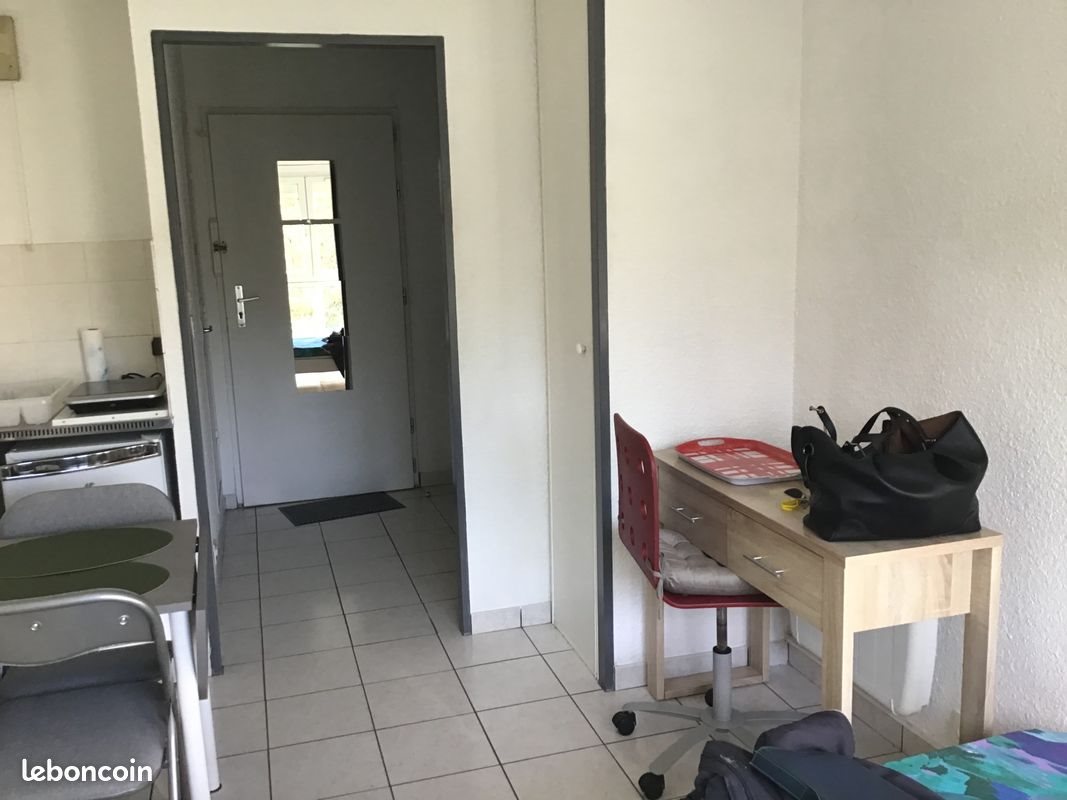 Appartement à louer, 16m², Saint-Nazaire
