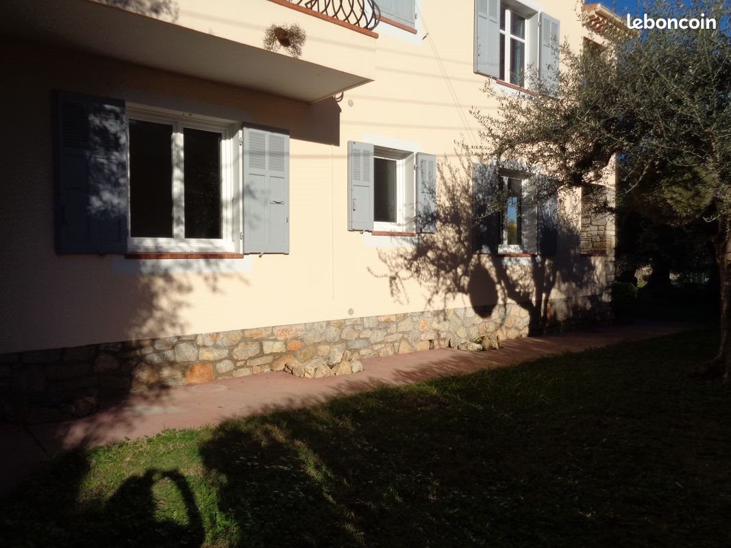 Appartement à louer, 76m², Vallauris