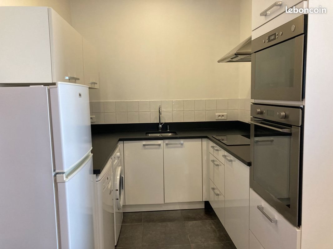 Appartement à louer, 39m², Marseille 8ème