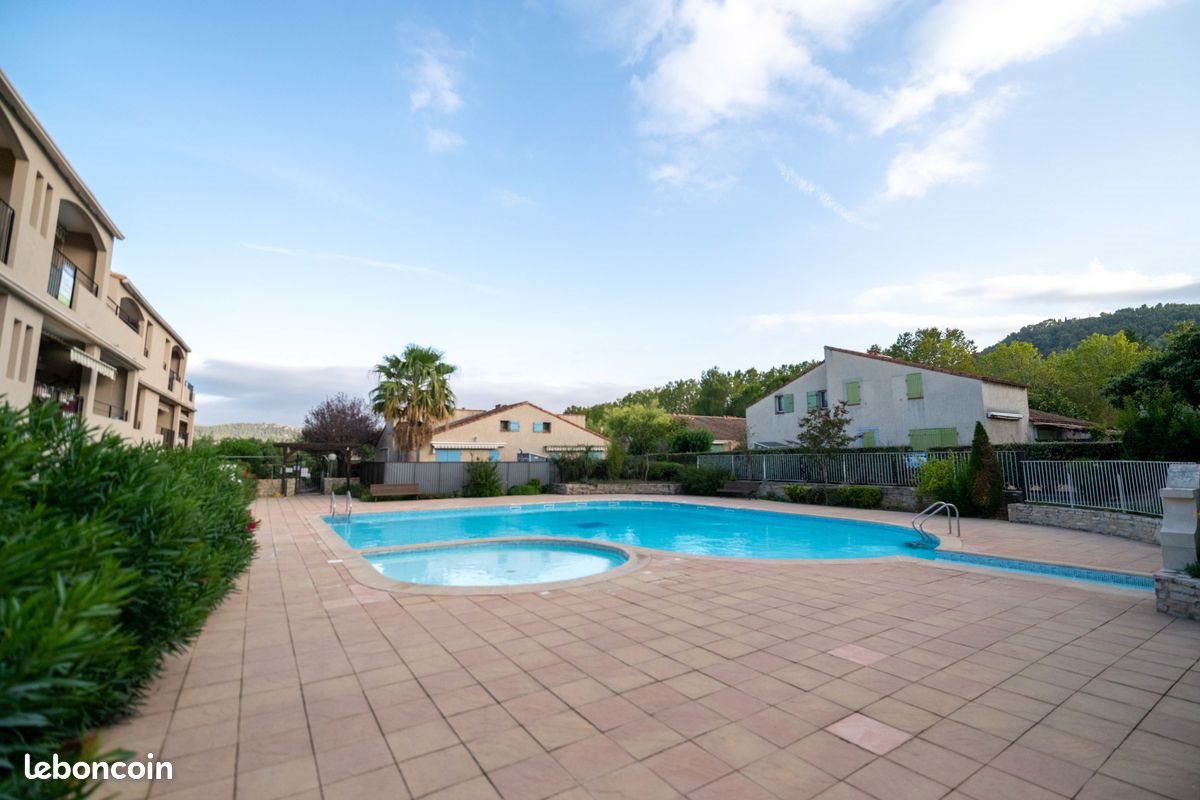 Appartement à louer, 25m², Le Beausset