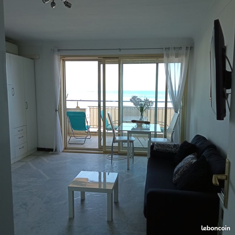 Appartement à louer, 27m², Antibes