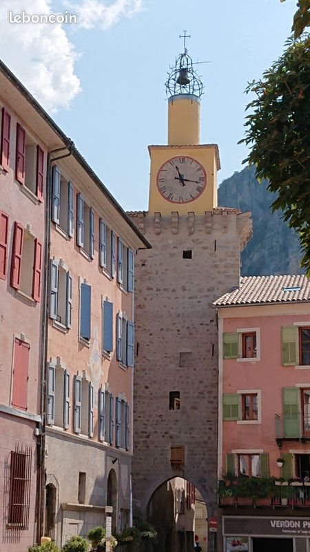 Appartement à louer, 50m², Castellane
