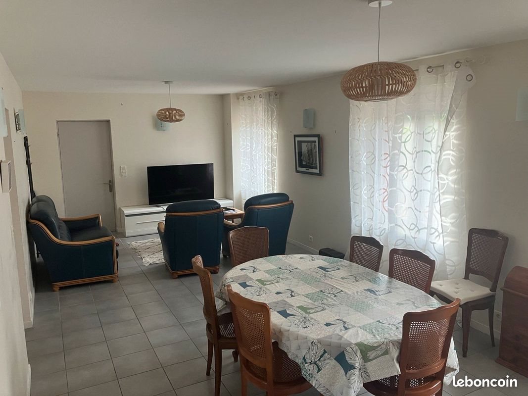 Maison à louer, 120m², Lanvéoc