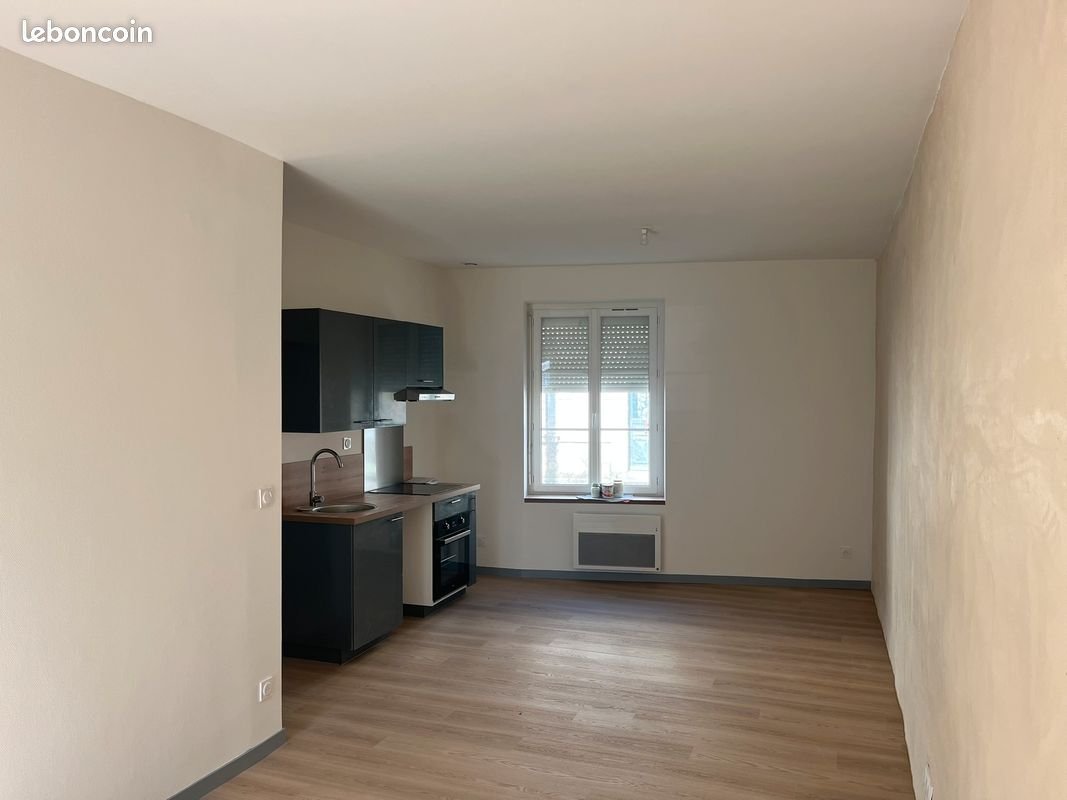 Maison à louer, 80m², Villaines-les-Rochers