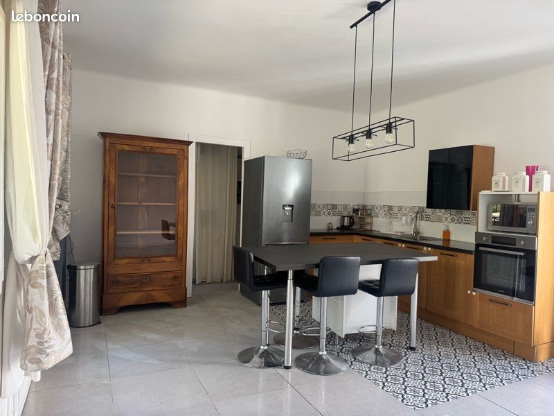 Maison à vendre, 80m², Nîmes