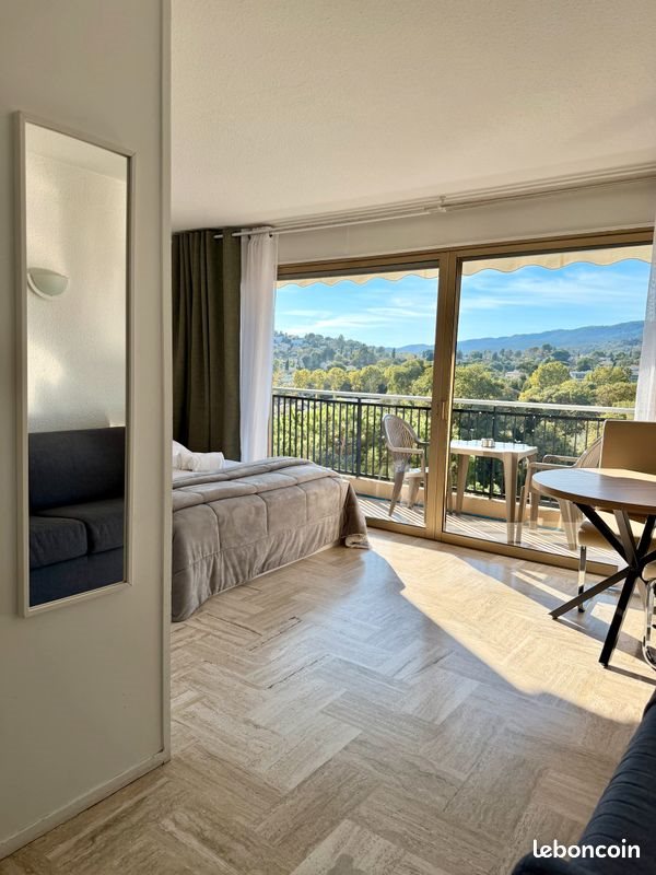 Appartement à louer, 28m², Mandelieu-la-Napoule