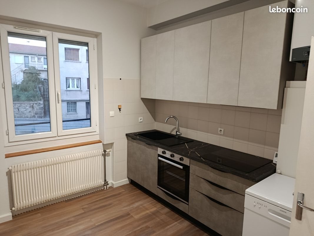 Appartement à louer, 68m², Saint-Just-Malmont
