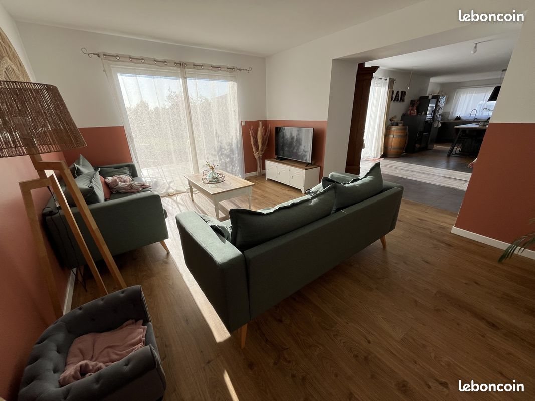 Maison à vendre, 150m², Saint-Varent