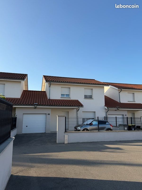 Maison à louer, 103m², Pont-Evêque