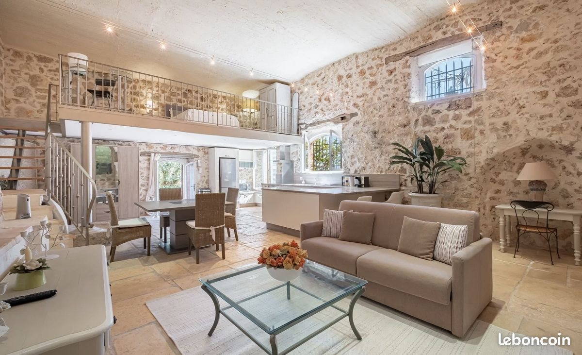 Appartement à louer, 91m², Spéracèdes