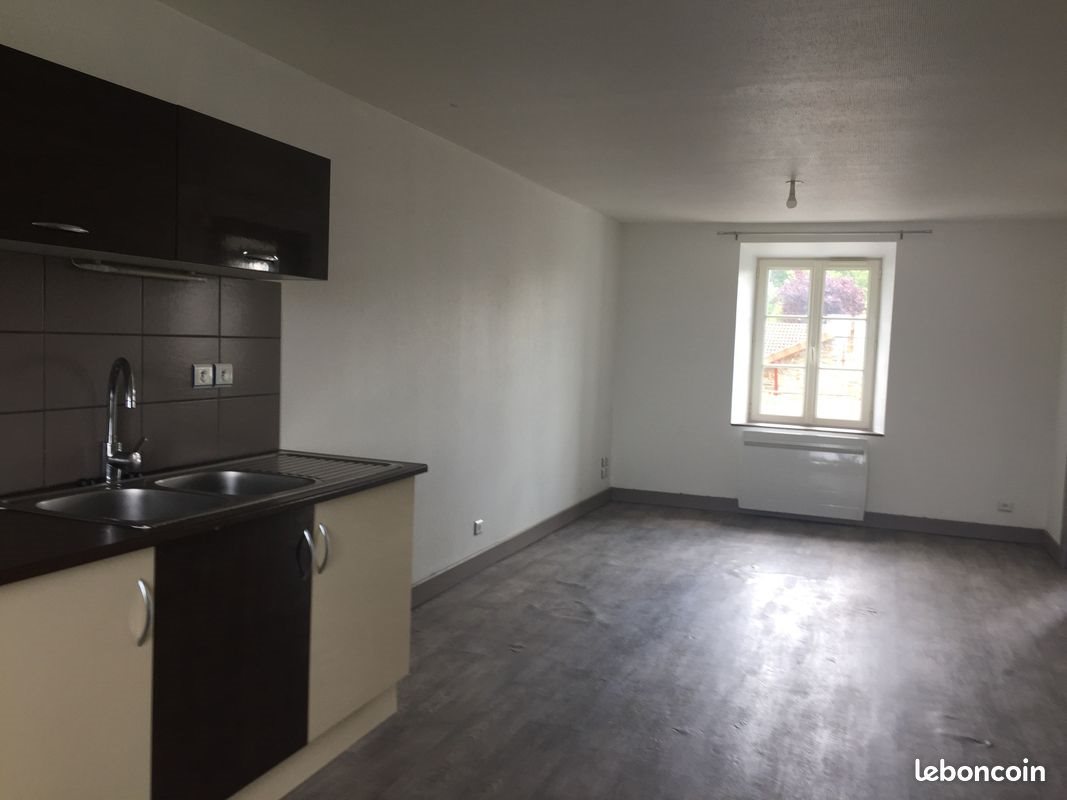 Appartement à louer, 68m², Pierre-Buffière