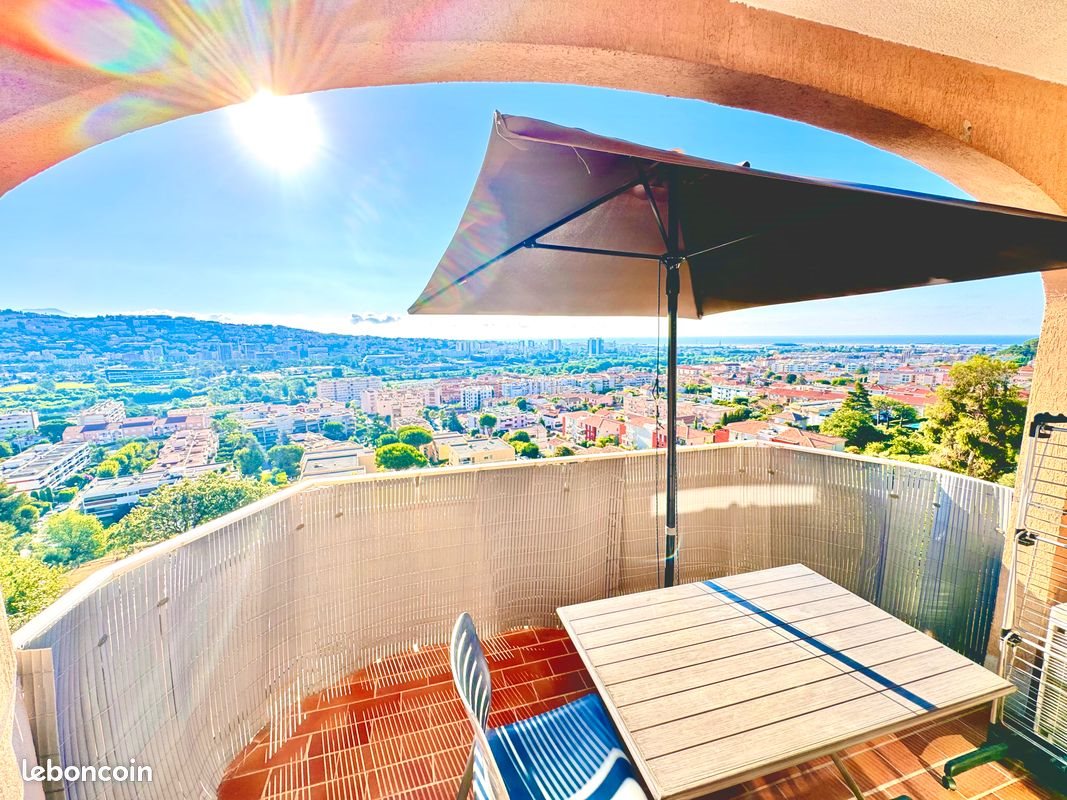Appartement à louer, 29m², Saint-Laurent-du-Var