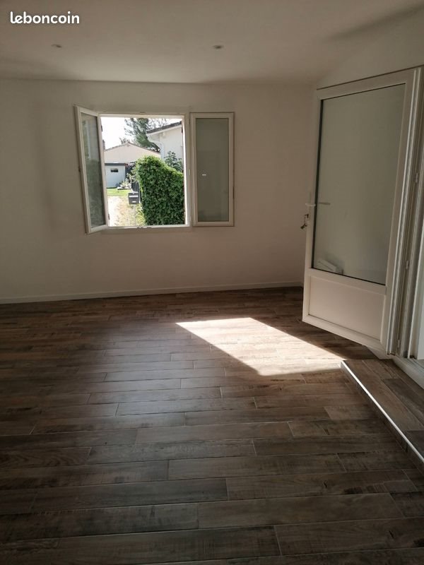 Maison à louer, 38m², Izon