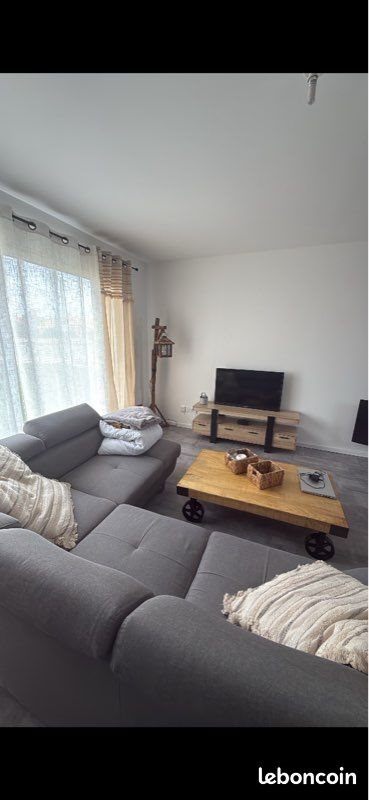 Maison à louer, 81m², Froidfond