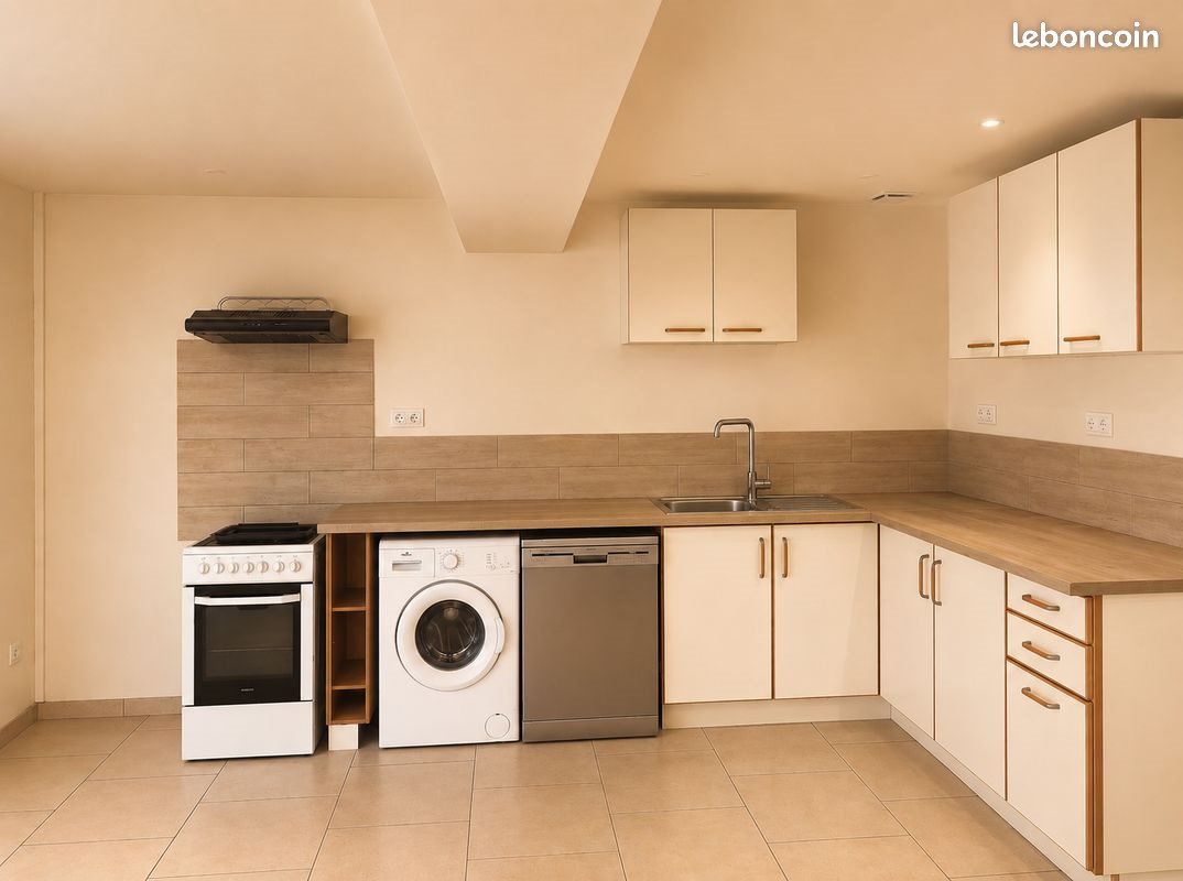 Appartement à louer, 65m², Abzac