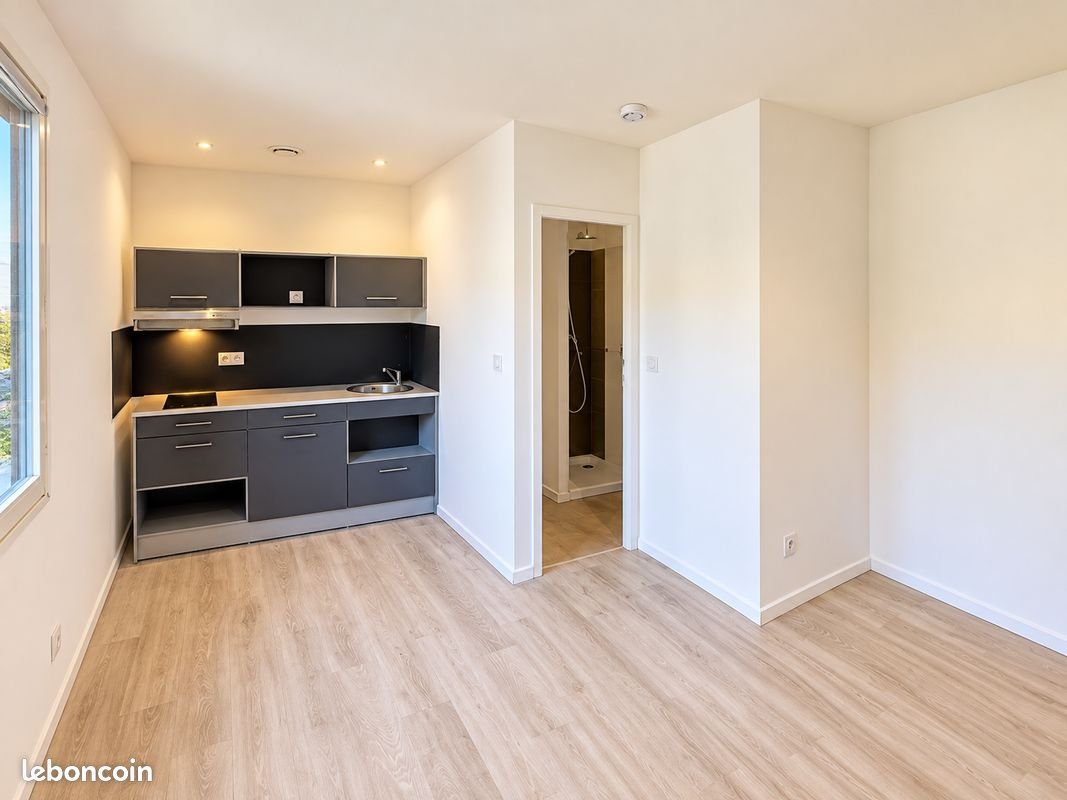 Appartement à louer, 20m², Bourg-lès-Valence