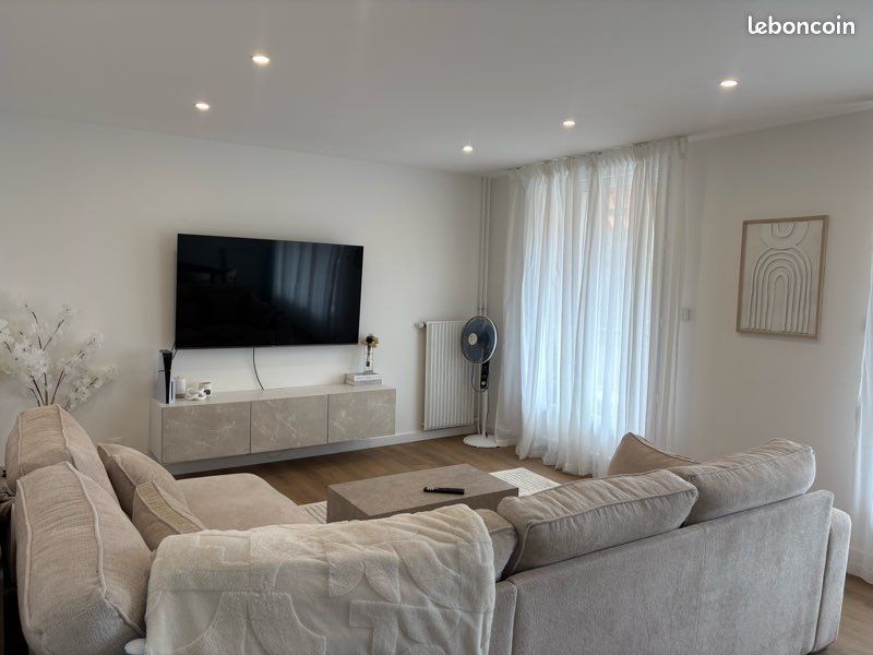 Appartement à louer, 70m², Décines-Charpieu