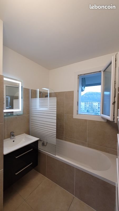 Appartement à vendre, 61m², Saint-Martin-d'Hères