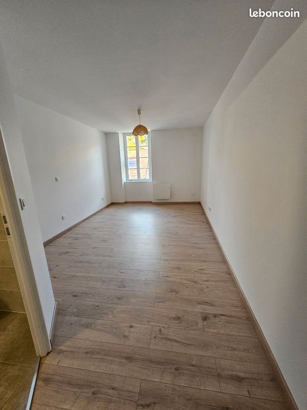 Maison à louer, 46m², Cluis