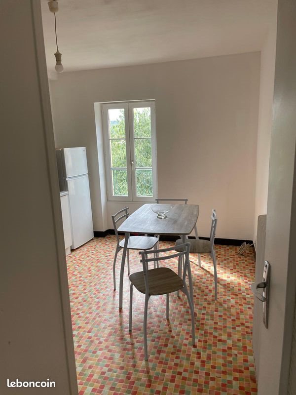 Appartement à louer, 58m², Figeac