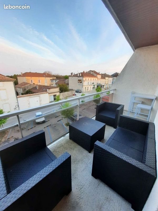 Appartement à louer, 51m², Rouillac