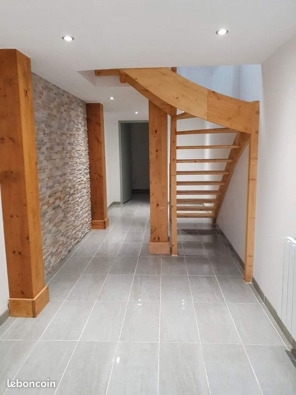 Maison à louer, 90m², Saint-Clair-de-la-Tour