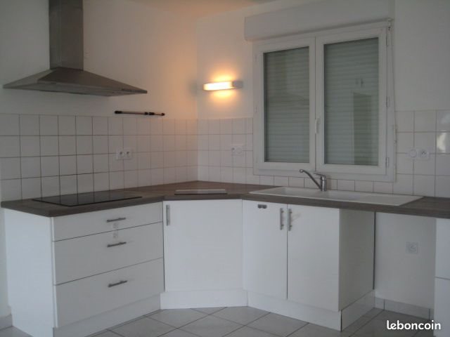 Maison à louer, 90m², Lhomme