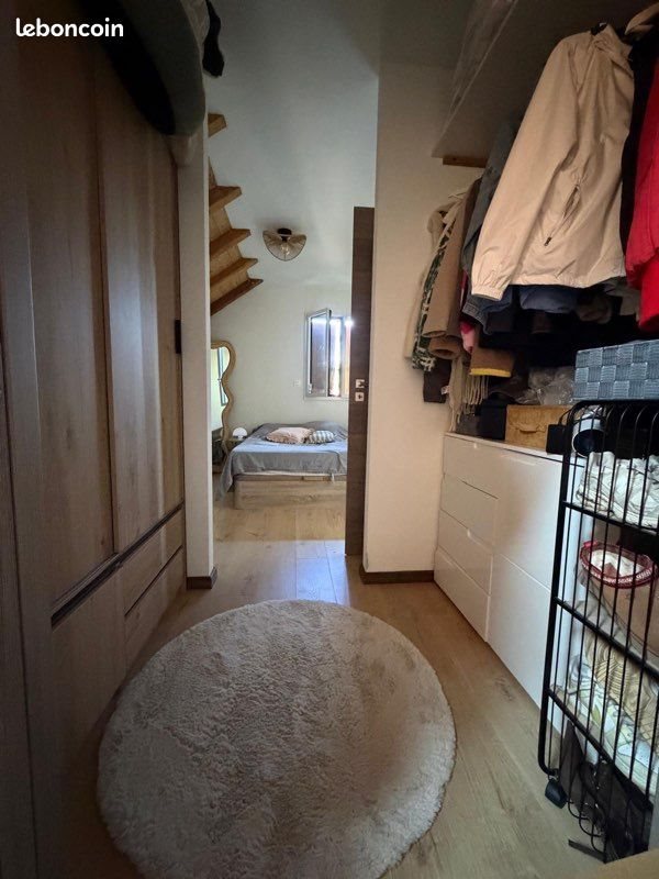 Appartement à louer, 45m², Etaux