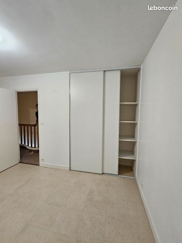 Maison à louer, 83m², Meslan