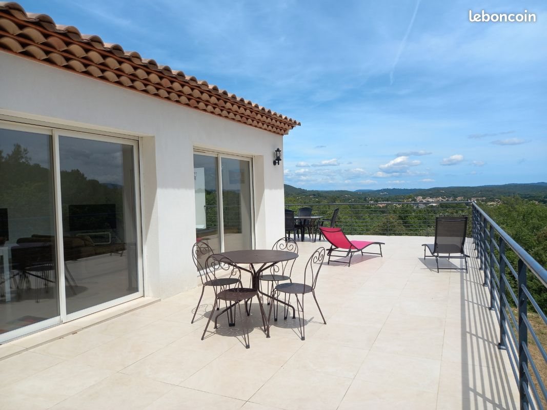 Maison à louer, 130m², Besse-sur-Issole