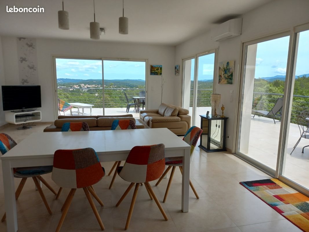 Maison à louer, 130m², Besse-sur-Issole