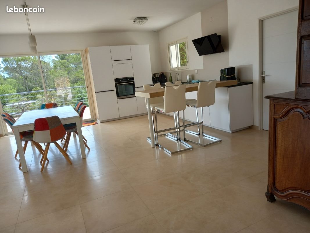 Maison à louer, 130m², Besse-sur-Issole