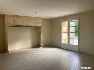 Maison à louer, 92m², Borrèze
