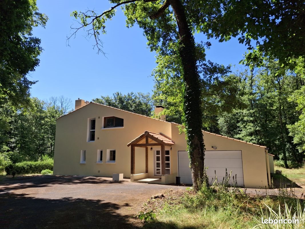 Maison à vendre, 140m², Argentonnay