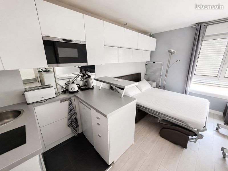 Appartement à louer, 17m², Courbevoie