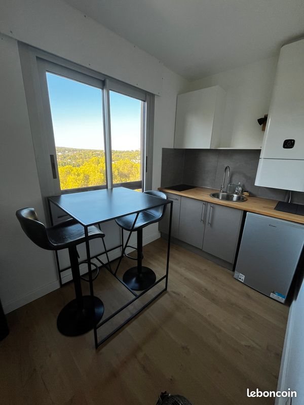 Appartement à louer, 26m², Nîmes