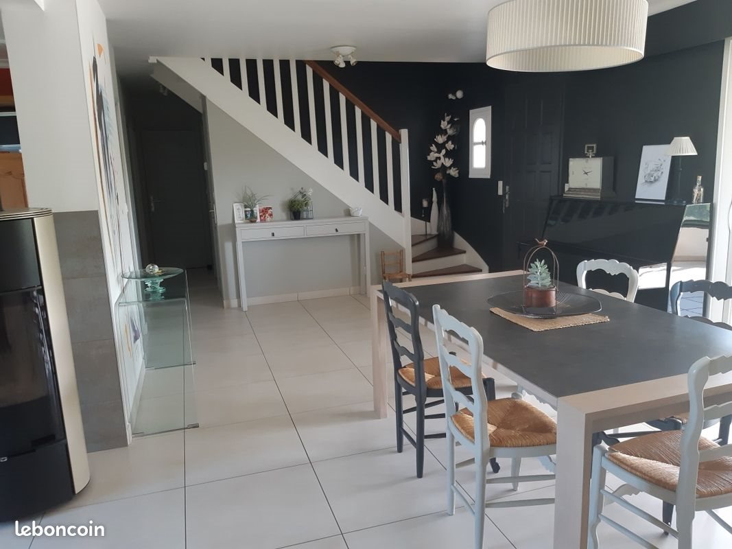Maison à vendre, 170m², Le Bourgneuf-la-Forêt
