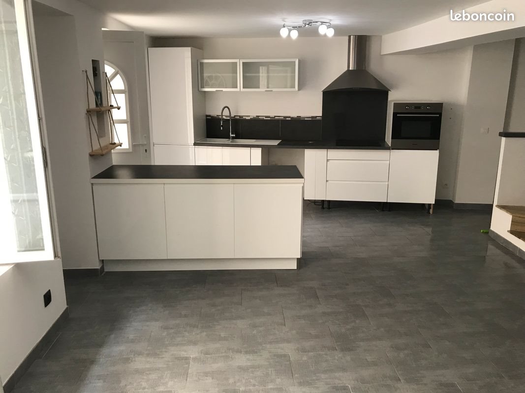 Maison à louer, 114m², Sauxillanges