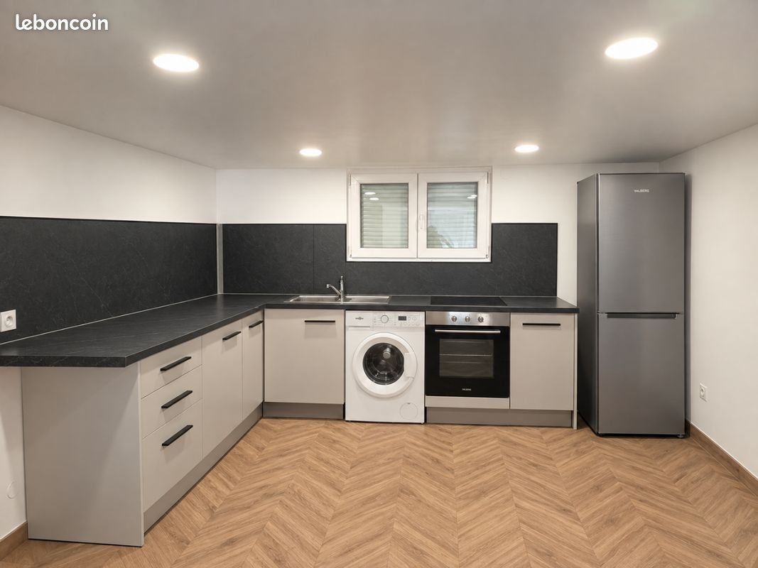 Appartement à louer, 47m², Vénissieux